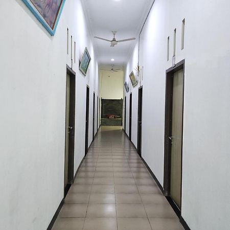 OYO 752 Abz Guest House Syariah Jambi Dış mekan fotoğraf