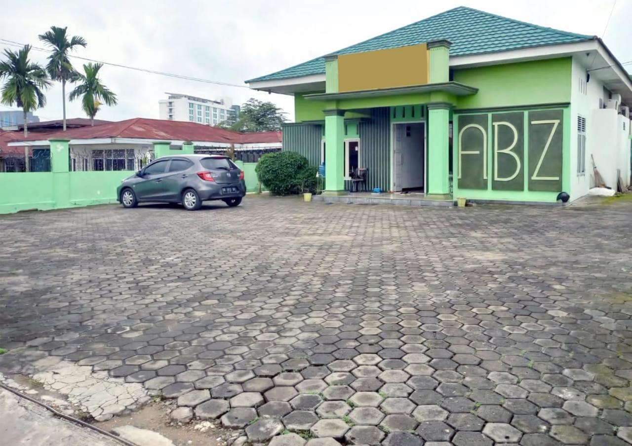 OYO 752 Abz Guest House Syariah Jambi Dış mekan fotoğraf