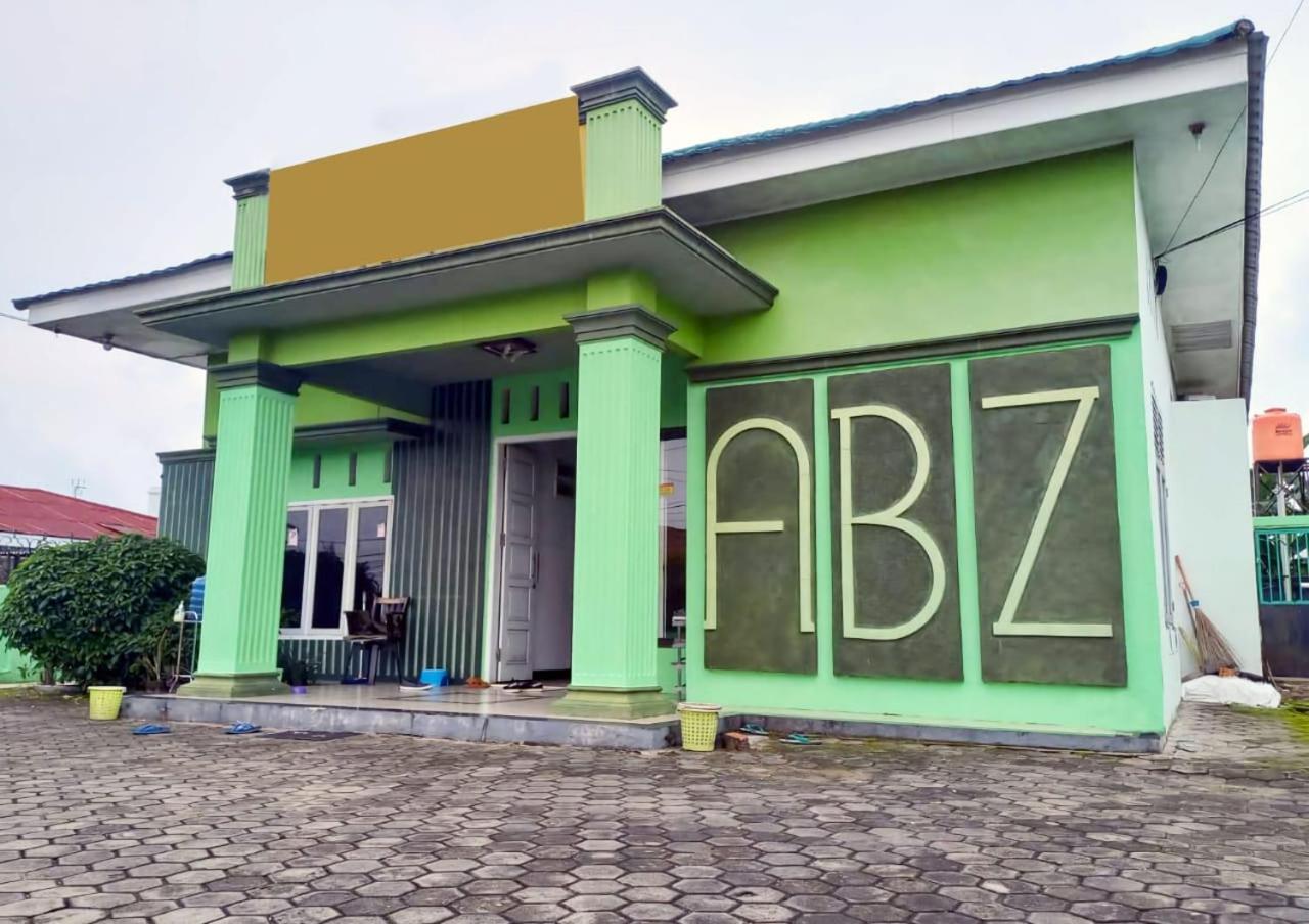 OYO 752 Abz Guest House Syariah Jambi Dış mekan fotoğraf