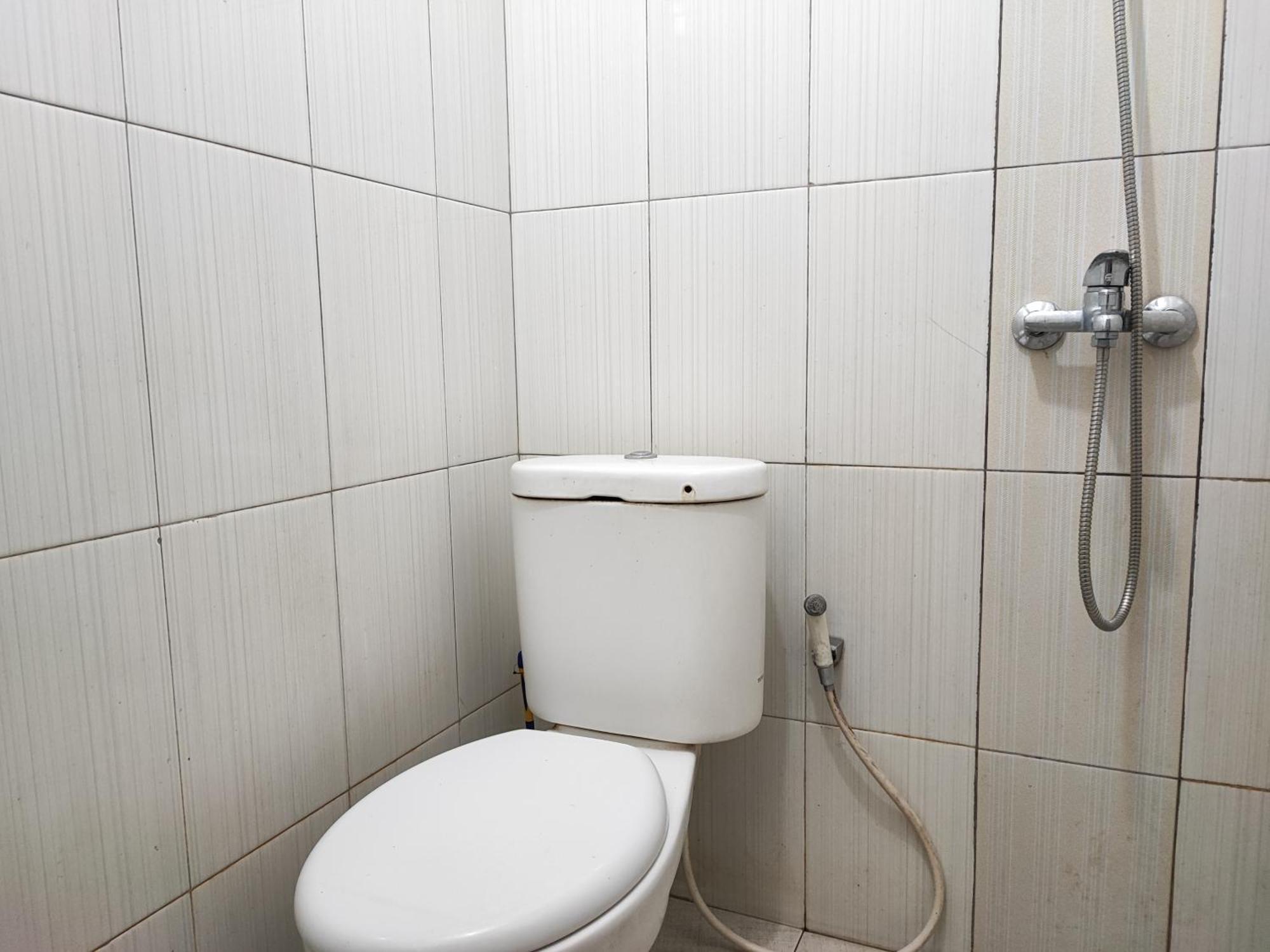 OYO 752 Abz Guest House Syariah Jambi Dış mekan fotoğraf