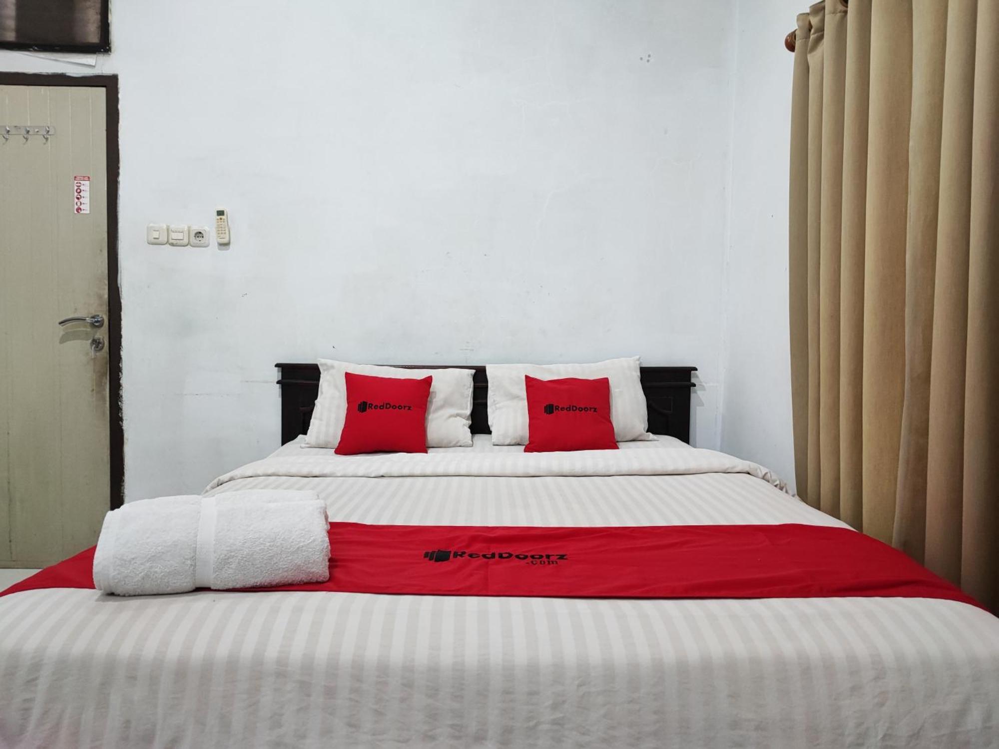OYO 752 Abz Guest House Syariah Jambi Dış mekan fotoğraf