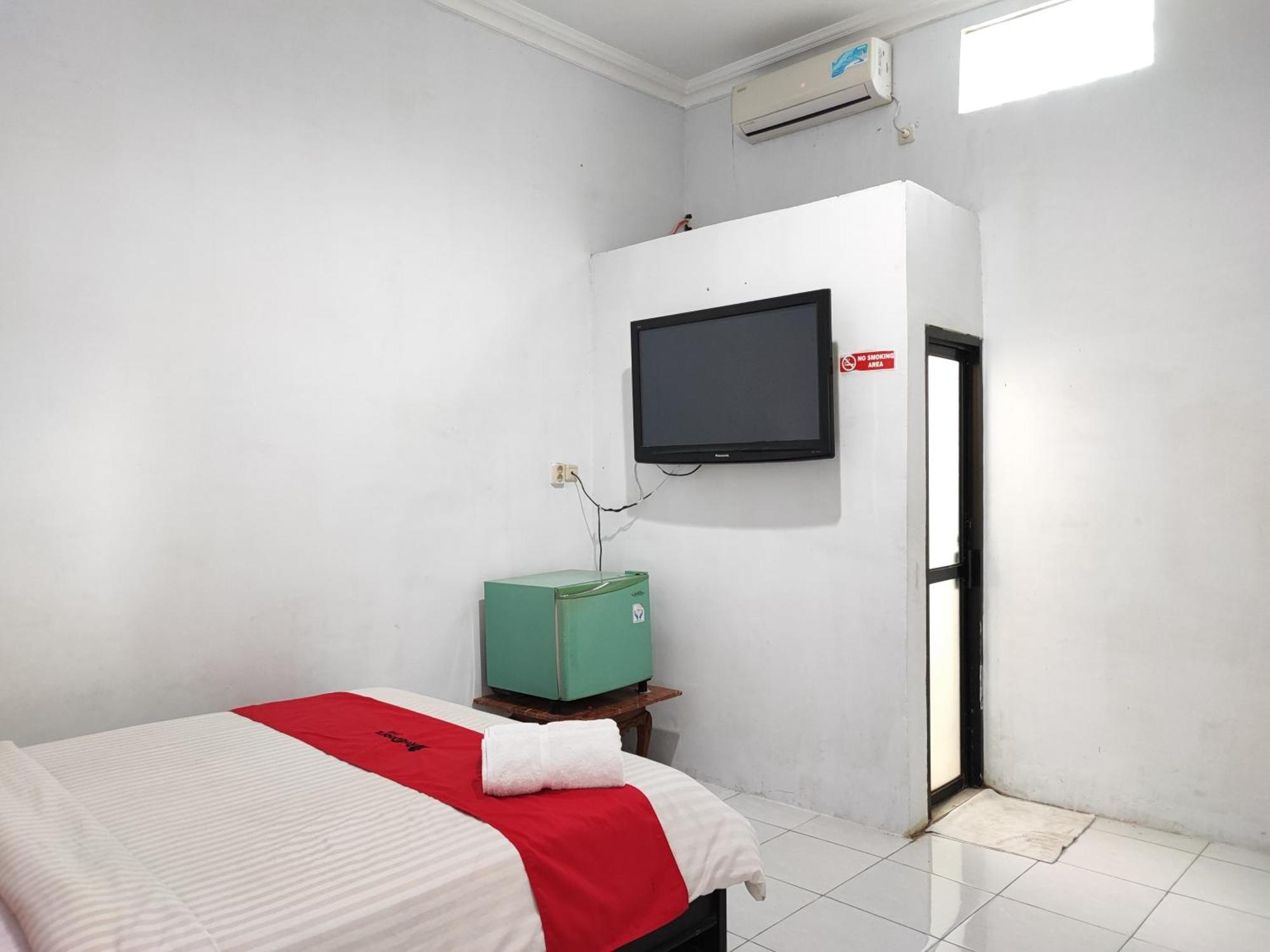 OYO 752 Abz Guest House Syariah Jambi Dış mekan fotoğraf