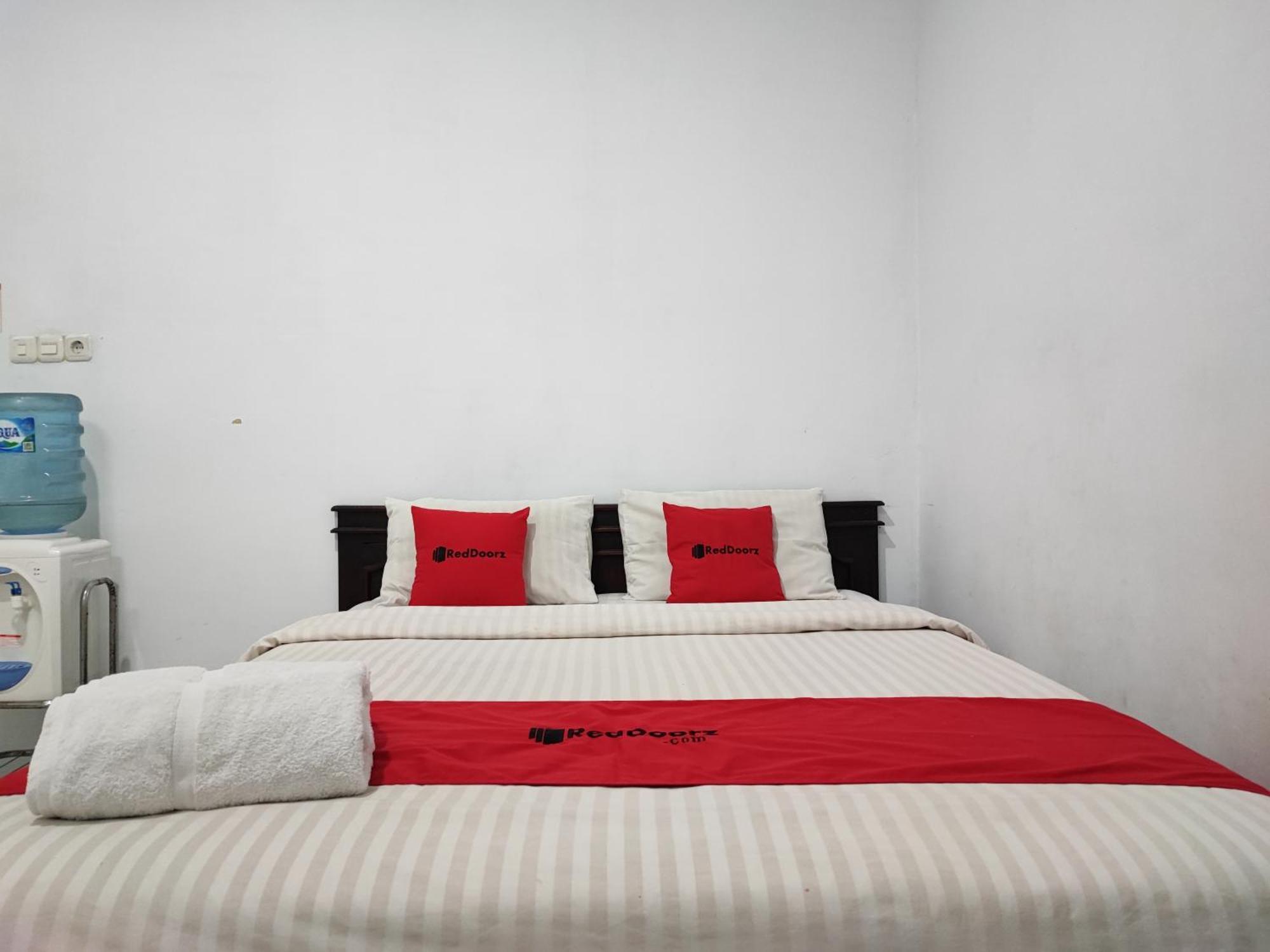 OYO 752 Abz Guest House Syariah Jambi Dış mekan fotoğraf
