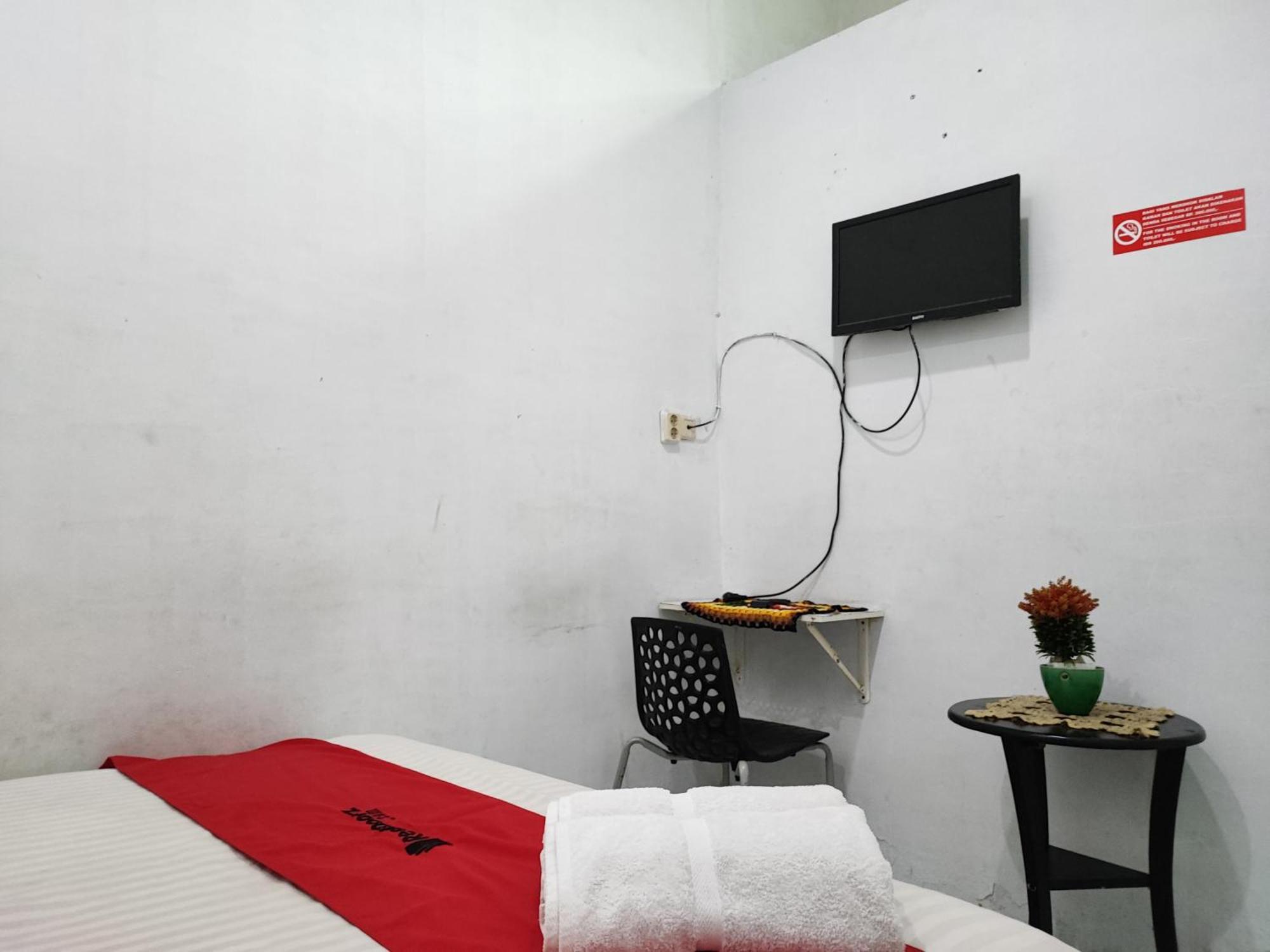 OYO 752 Abz Guest House Syariah Jambi Dış mekan fotoğraf