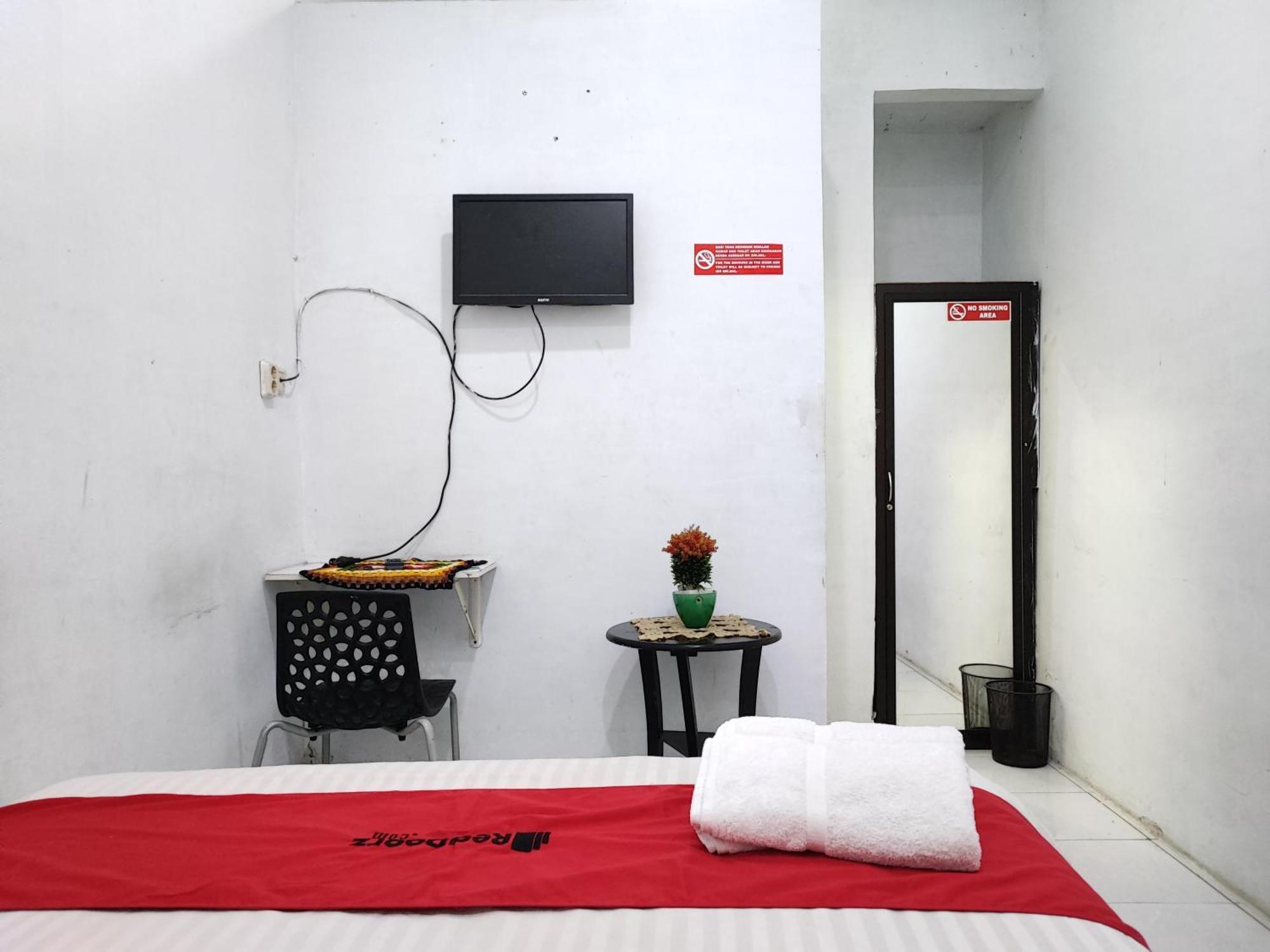 OYO 752 Abz Guest House Syariah Jambi Dış mekan fotoğraf
