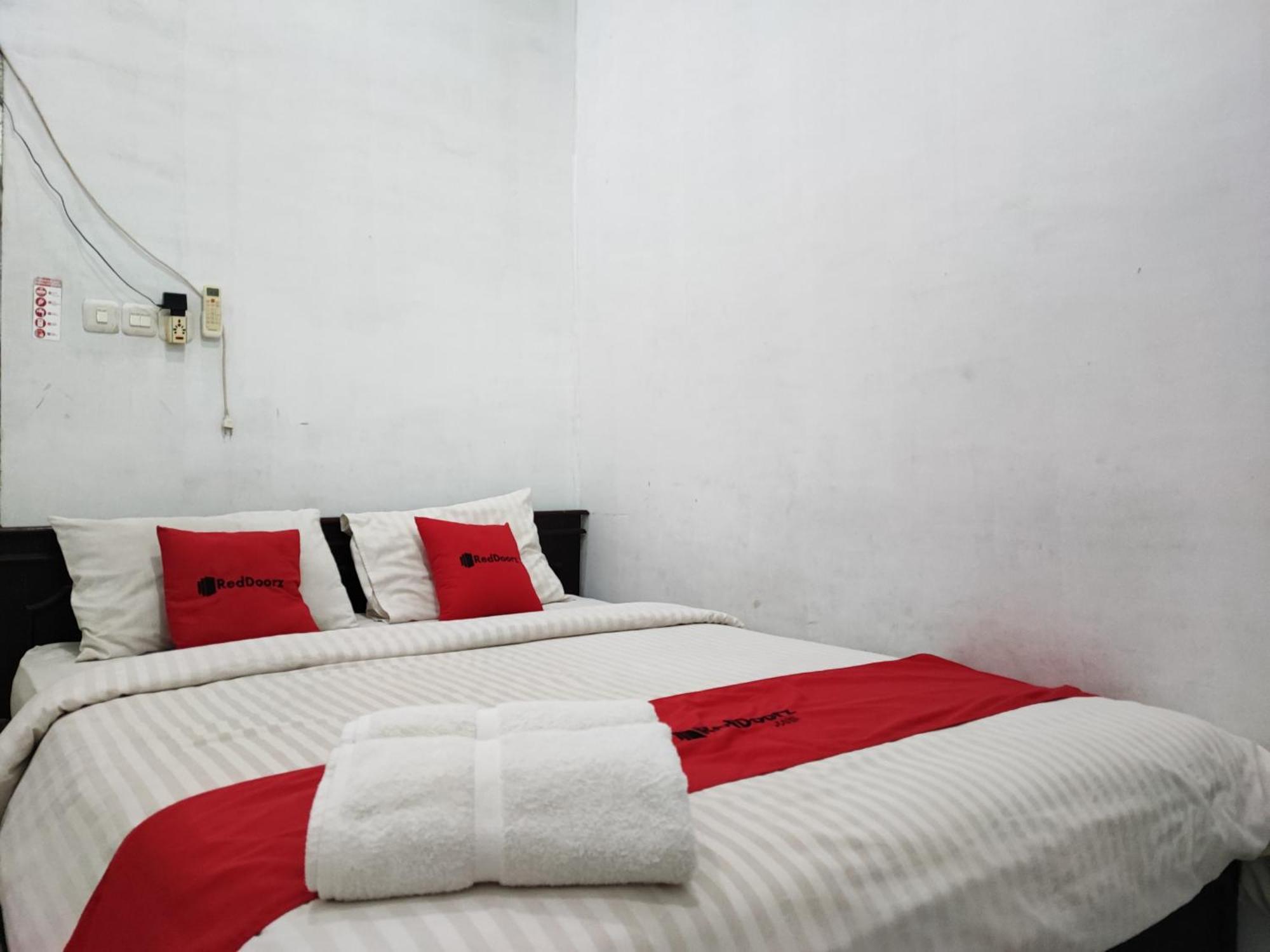 OYO 752 Abz Guest House Syariah Jambi Dış mekan fotoğraf